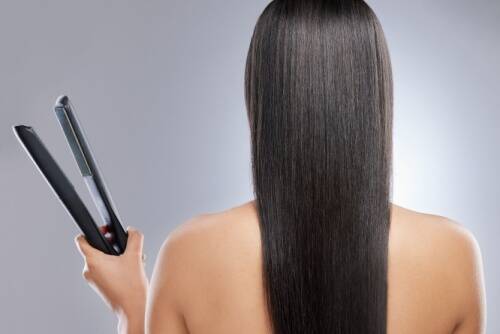 Hair Relaxer Side Effects: Chemical Hair Relaxer FAQs | Rueb Stoller Daniel Hair Relaxer